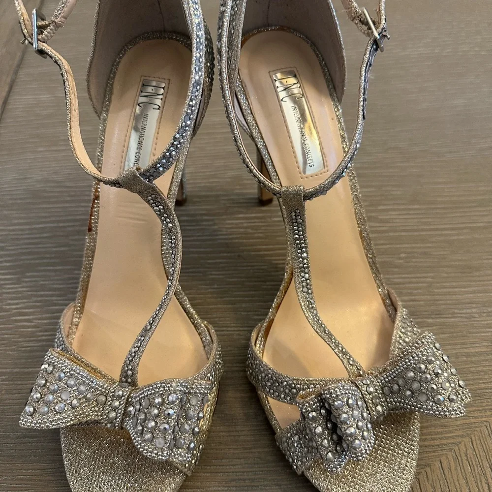 INC Women's Reesie Rhinestone Bow Evening Sandals - Picture 1 of 8